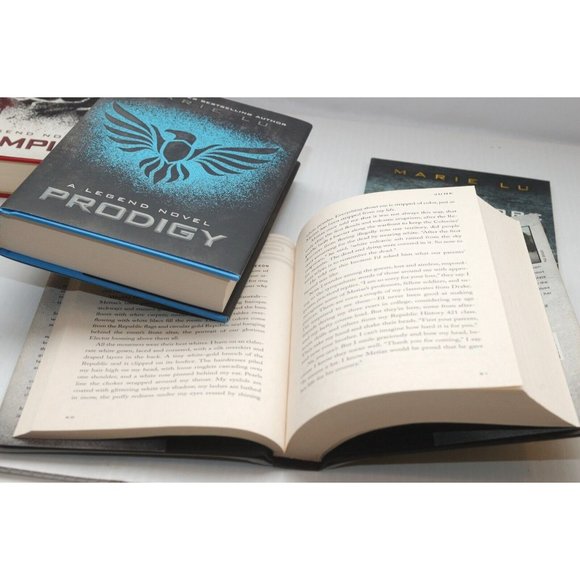 The Legend Trilogy Complete Collection New York Times Author Marie Lu book set - Picture 7 of 7